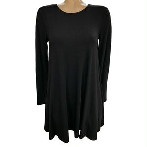 Zenana Outfitters Classic Black Long Sleeve Top Size S